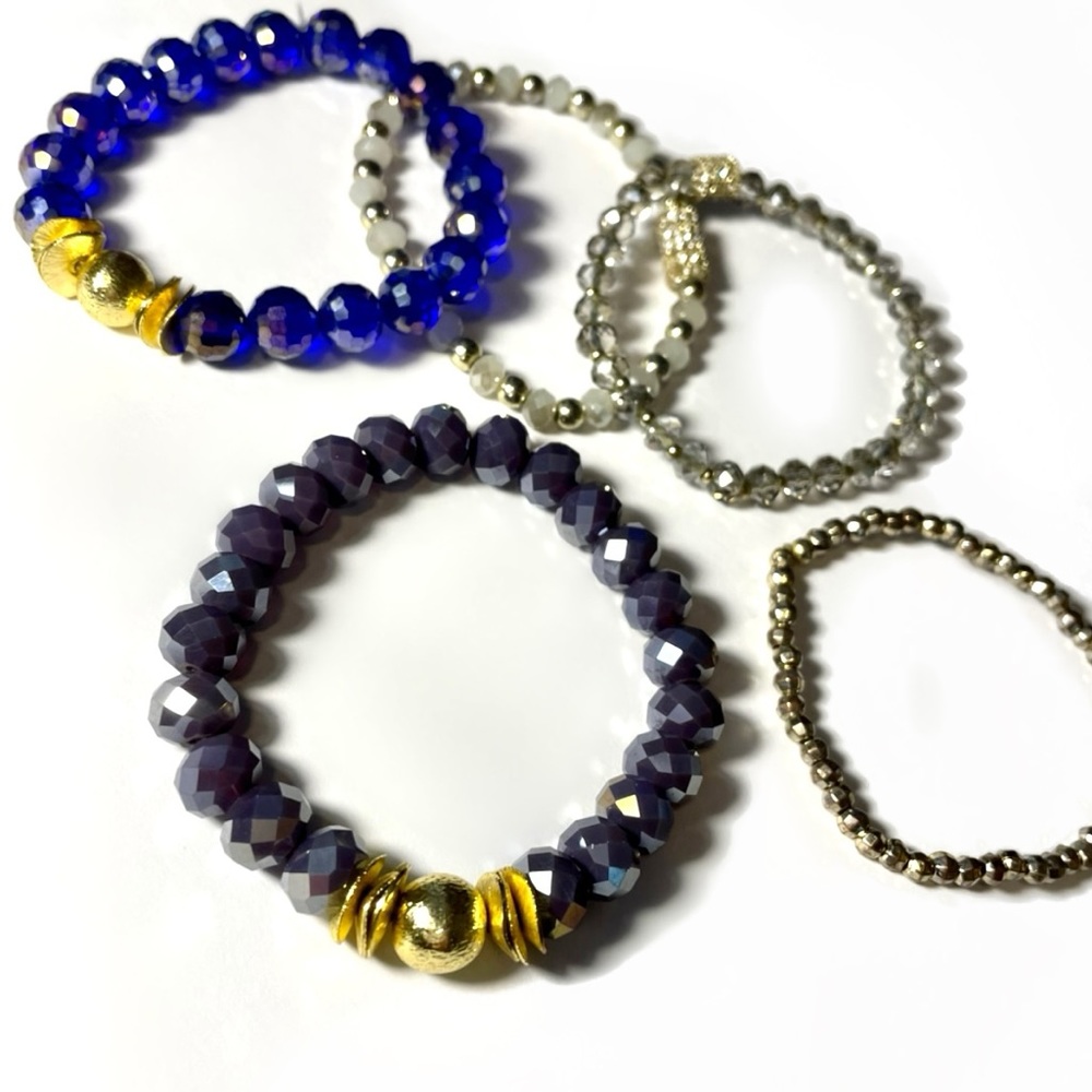 🧚‍♀️ Dillard’s Set of 5 Beaded Bracelet Set 🧚‍♀️